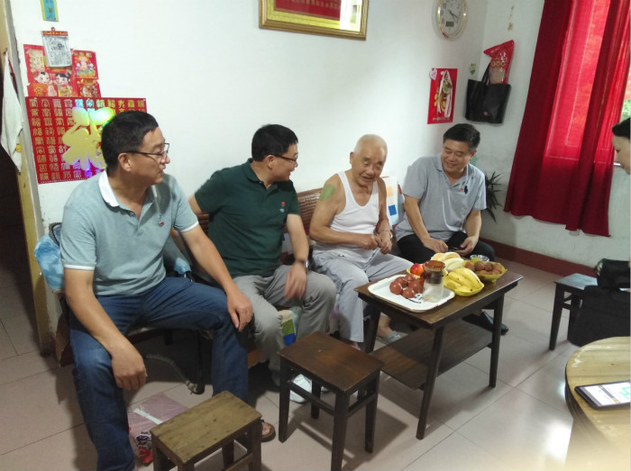 2_meitu_4.jpg 2_meitu_4.jpg