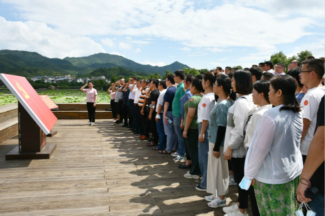 2_meitu_2.jpg 2_meitu_2.jpg