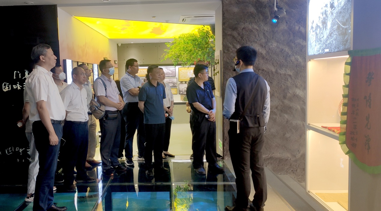 图片2.jpg 图片2.jpg