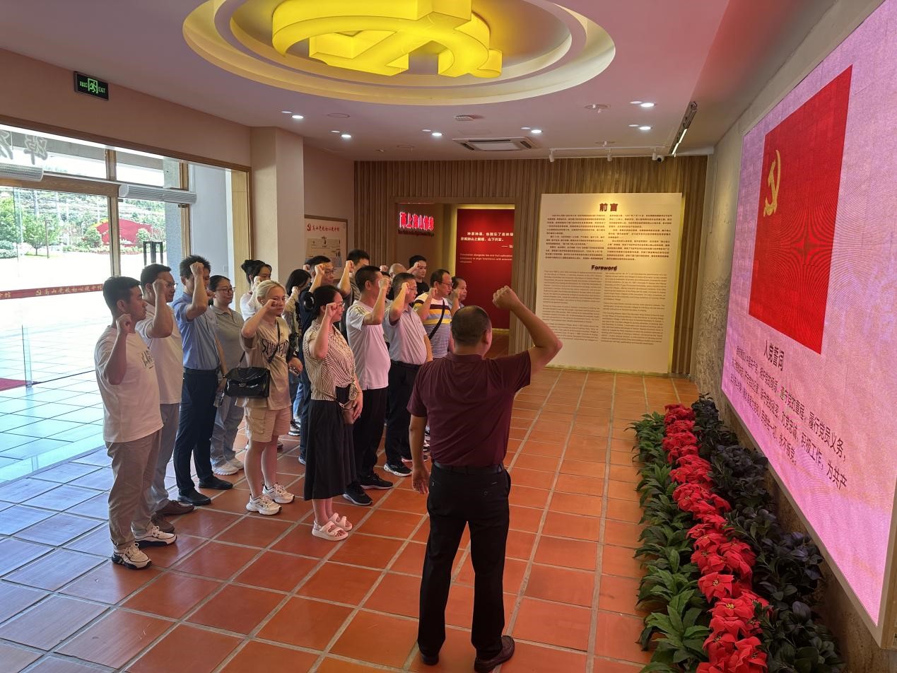 图片4.jpg 图片4.jpg